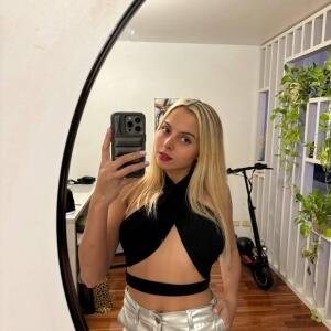 Clara_blondy mym