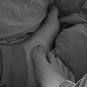 Clara_feetgirl mym