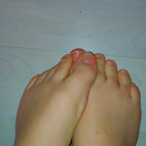 Clara_lovefeets mym