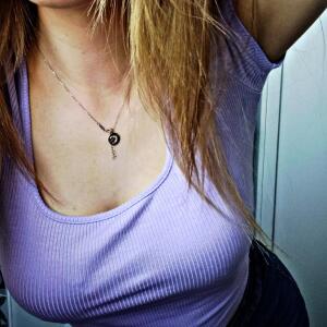 Clara_xx mym