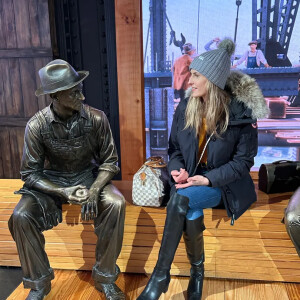 Claraparisofficial mym