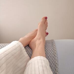 Clelie_feet mym