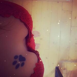 Coquine_cuir_lingerie mym