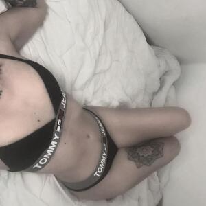 Coraly-xoxo mym