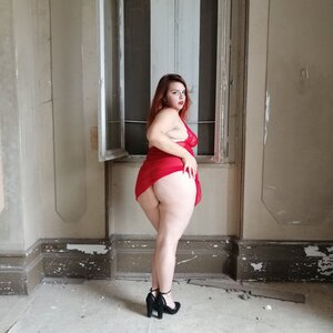 Curvy_fluffyy mym