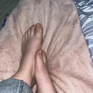 Cutefoot_1 mym