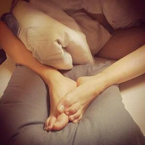 Dama-nogi_feet mym