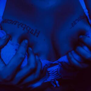 Dark_bike_girl mym