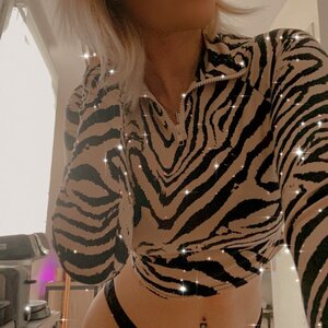 Debiie_deborah mym