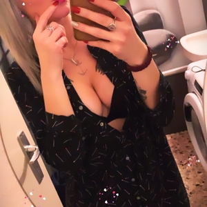 Debiie_deborah mym