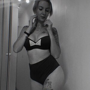 Debiie_deborah mym