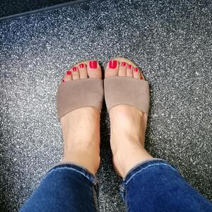 Diana_sexyfeet mym