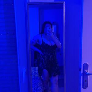 Dina_badbitch_off mym