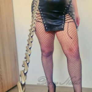 Dominatrice-dame_naila-974 mym