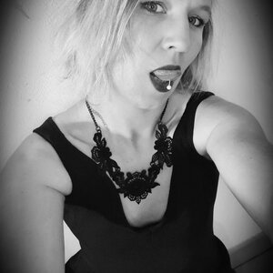 Douce-sensuality mym