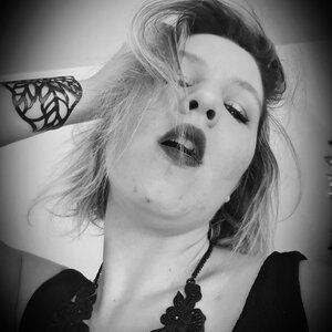 Douce-sensuality mym