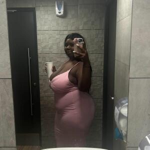 Ebony__curvy mym