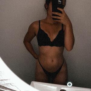 Ekyla_girl mym