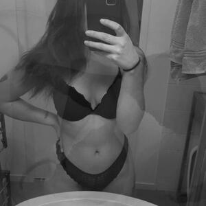 Ekyla_girl mym