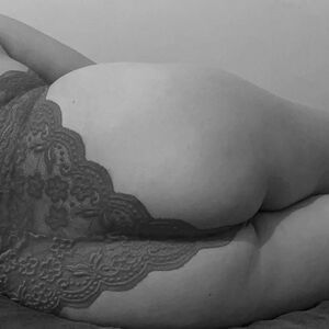 Elisa_hot mym