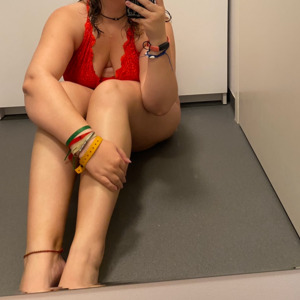Elisa_hot mym