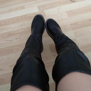 Eliza_sexy_feet mym