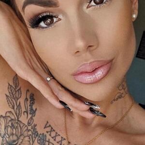 Emi_joliejolie mym