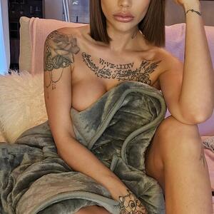 Emi_joliejolie mym
