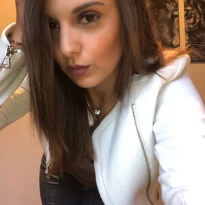 Emy_prada mym