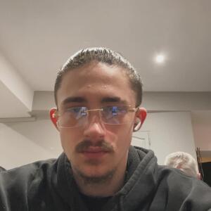 Esteban_xv mym
