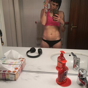 Eva_pizzinga mym