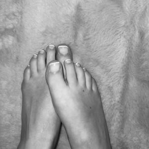 Feet_b11 mym