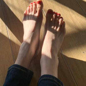 Feet_clem mym