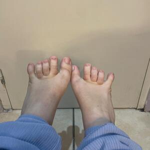 Feet_desire mym