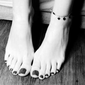 Feet_girl_fetichisme mym