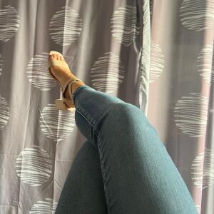 Feet_girl_love59 mym