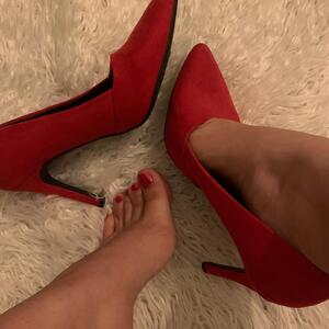 Feet_heels mym
