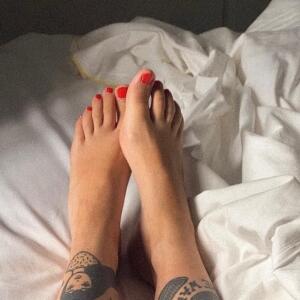 Feet_ish mym