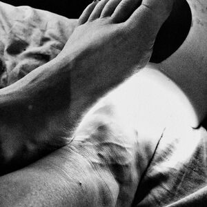 Feet_lowe mym