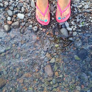 Feet_me_under_sun mym