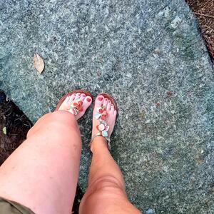 Feet_me_under_sun mym