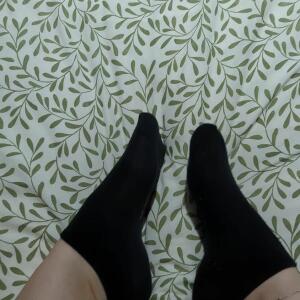 Feet_of_emma mym