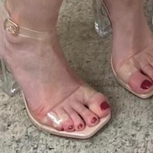 Feet_pied_ mym