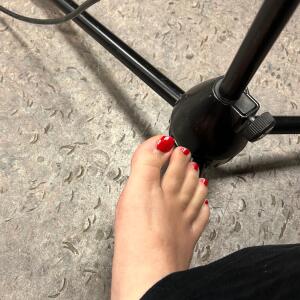 Feet_rockstar mym