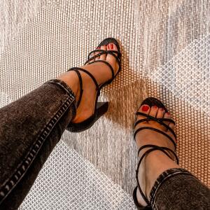 Feet_x83 mym