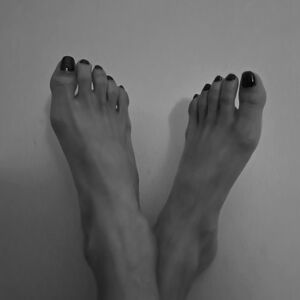 Feet_xxx mym