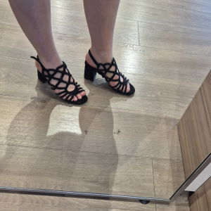 Feetgirlbaby mym