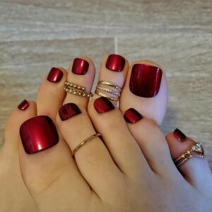 Feetgirlforyouu mym