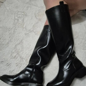 Feetlaetitia mym