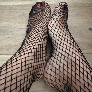 Feetmodel_pics mym
